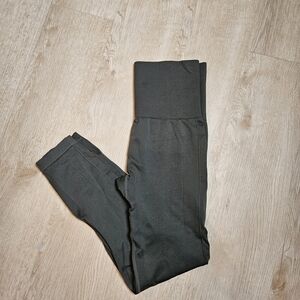 Gray High-Waisted Leggings